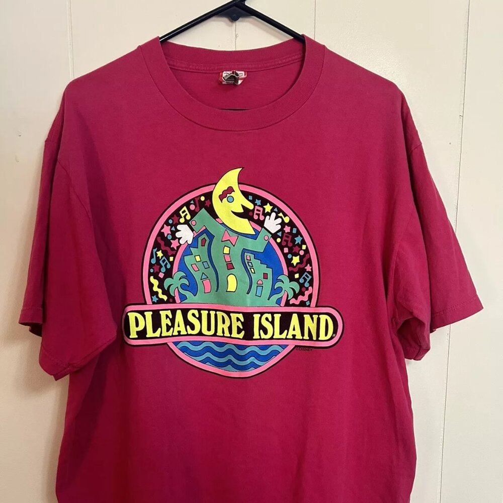 Disney Parks Pleasure Island Vintage Logo Pink Women's T-Shirt XL